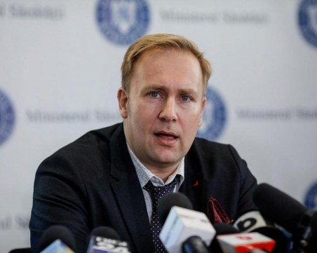 Здравният министър на Румъния подаде оставка на фона на епидемията