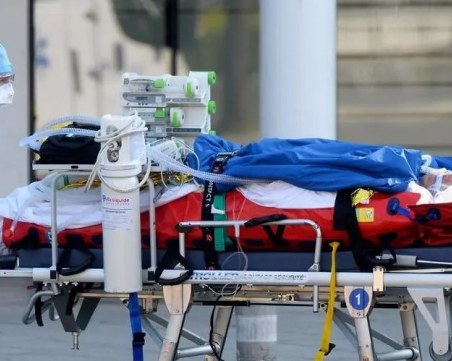 16-годишна французойка почина от COVID-19