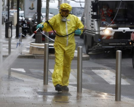 Болниците в Париж ще са запълнени до 48 часа