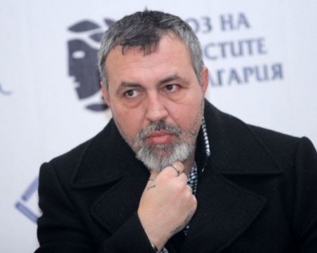 Христо Мутафчиев: Като знам колко пълни хладилници има, се чудя на кого да ида на гости