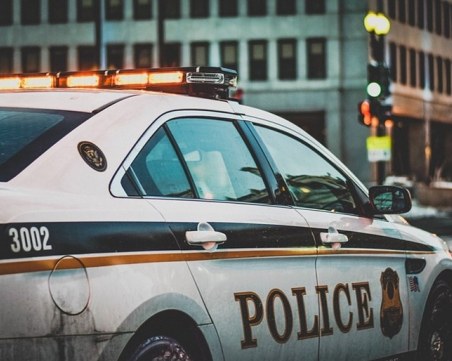 Над 30 български полицаи се борят с коронавируса в САЩ