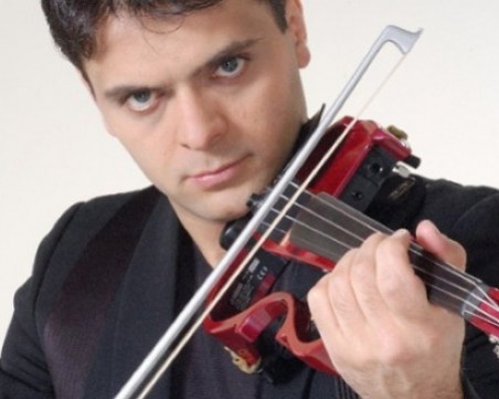 Виртуозът Васко Василев се отдаде на онлайн записи и кулинария заради карантината