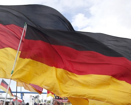 Финансов министър се самоуби заради коронавируса