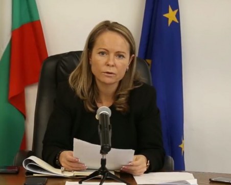 Каназирева: Запазвам мълчание за търговските обекти, думите ми се интерпретират неправилно