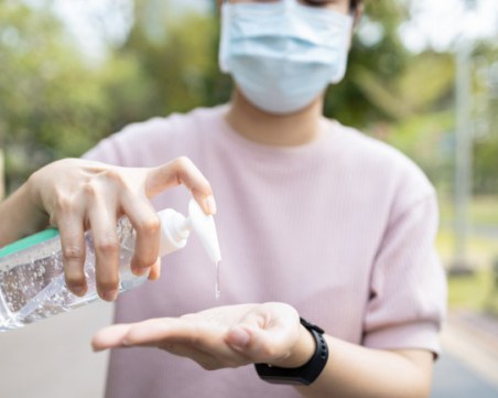 Ластик за коса, сън в отделни спални и още съвети от доброволците на Пловдив срещу COVID-19