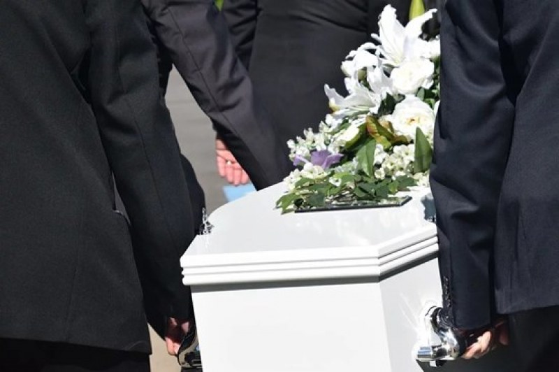 Испания забрани погребалните церемонии