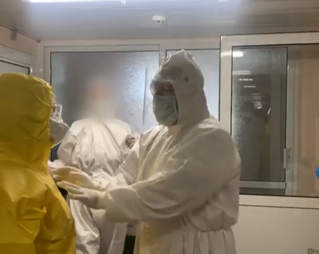 Пловдивските болници, които ще лекуват пациенти с COVID-19, получиха защитни облекла