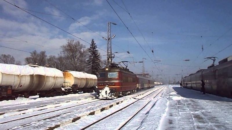 Без карантина за колегите на починала от COVID-19 на гара