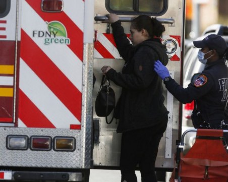 Бебе на 6 седмици почина от COVID-19 в САЩ