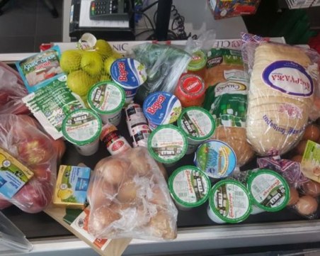 Безплатна платформа свързва болни и възрастни хора с доброволци