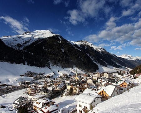 Хиляди са се заразили с вируса в австрийски курорт