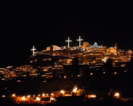 Църквите в Гърция остават затворени за Великден