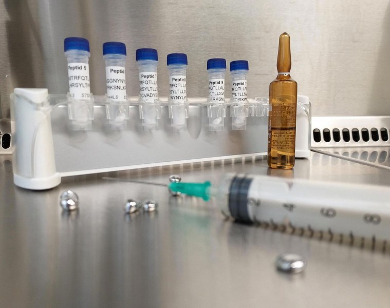 Австралия започва предклинични тестове за ваксина срещу COVID-19