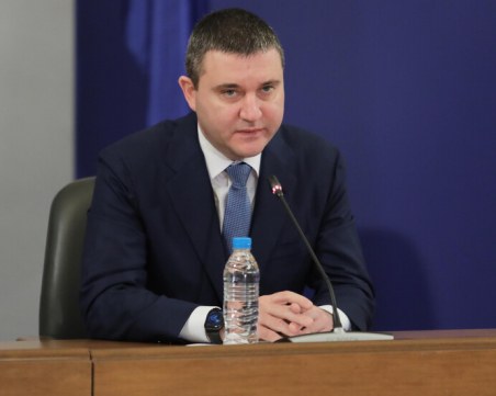 Горанов: Лимит на дълга до 10 милиарда лева не е празен чек