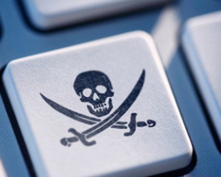 Спират сайтовете Замунда и Арена в България