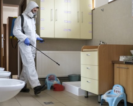 Две отделения в Кюстендил са под карантина заради заразен лекар