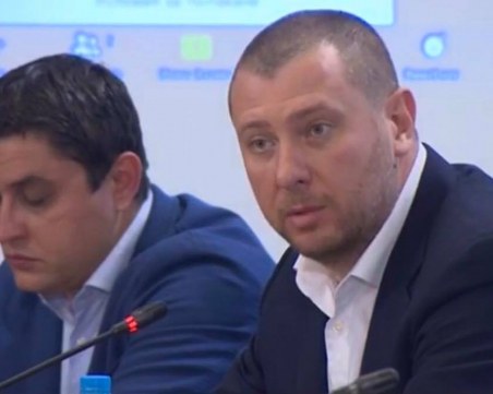 Представиха информационната система за COVID-19, вкараха всички болни и под карантина в нея