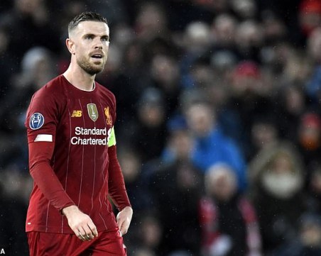 Английските клубове  скочиха срещу орязването на заплатите