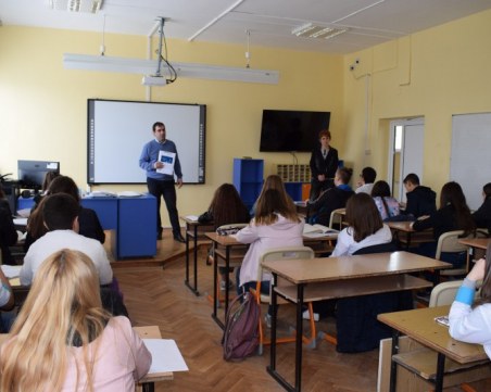 Министърът на образованието обяви кога ще са матурите