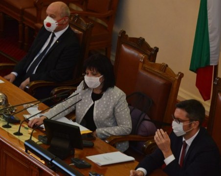 Предлагат солидно намаление на глобите за нарушителите на здравните мерки