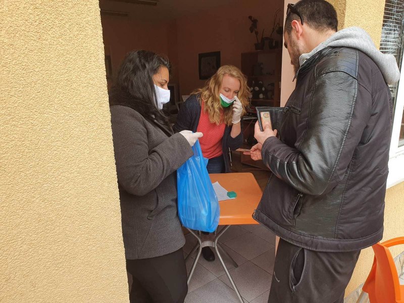 50 нуждаещи се в Пловдив с безплатен обяд до края на извънредното положение