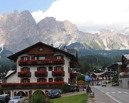 Българките, които бяха блокирани в Тирол: Беше много тежко