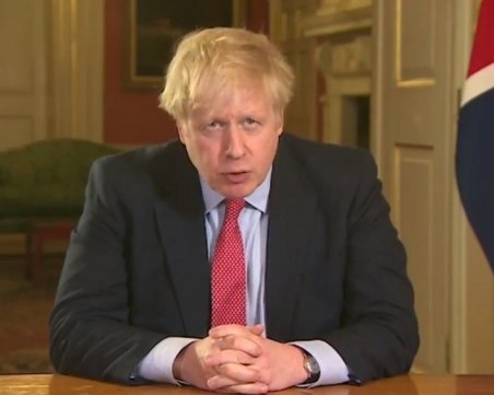 Борис Джонсън продължава да е в интензивно отделение, диша без респиратор