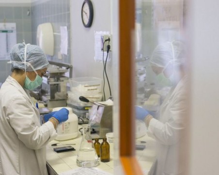 Броят на смъртните случаи от коронавирус в САЩ надхвърли 10 000