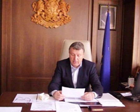 Кметът на Банско иска широко тестване и недопускане на външни лица в града