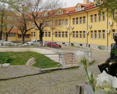 Студенти от АМТИИ предлагат икономически мерки за творците