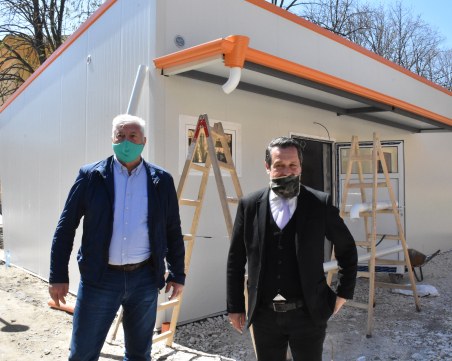 Изграждането на лабораторията за COVID-19 в Пловдив - на финал