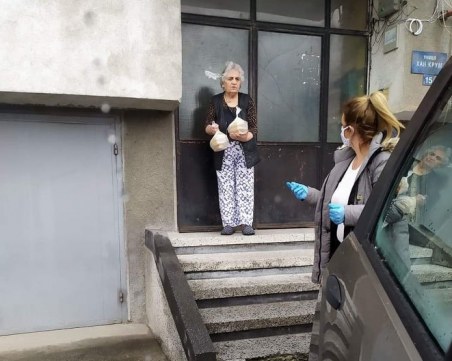 Възрастни и социално слаби асеновградчани получават топъл обяд по домовете