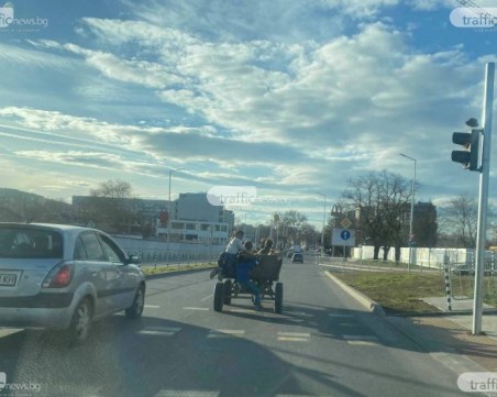 8-годишно дете падна от каруца край Пловдив, в болница е