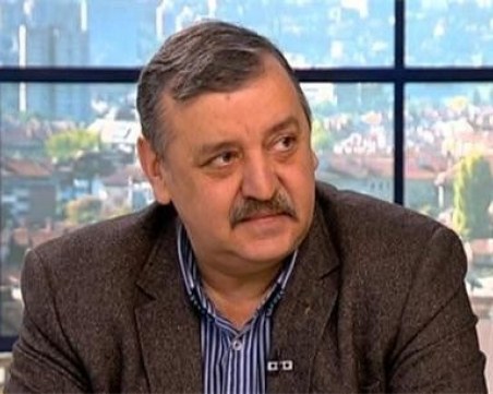 Кантарджиев: Ако ви заболи гърло, вземете мерки! Приложете всичко, научено от бабите ни