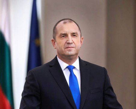 Румен Радев: Най-лошият сценарий е масова емиграция заради кризата в България!