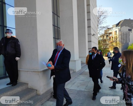 Скандал! Зико оттегли предложение за закупуването на апаратура за COVID-19, скочи срещу фалшиви новини