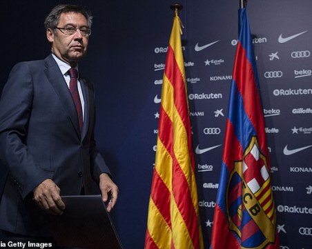 Някой бъркал в касата на Барселона