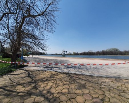 Официално: Удължиха затегнатите мерки заради COVID-19 до 13 май