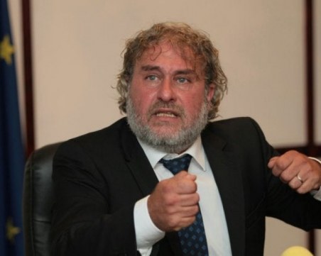 Отпускат 2.7 млн. лв. в подкрепа на свободните артисти в България