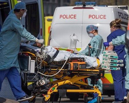 Заразата: Надежда в Италия, черен рекорд във Великобритания