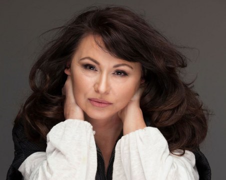 Авторката на 