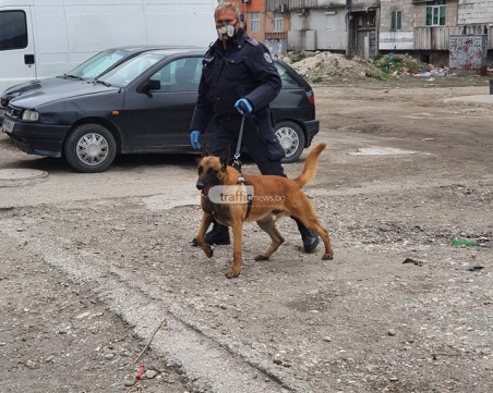 Един полицай от първа линия: Работим с утайката, където освен корона, има краста, въшки, хепатит, спин и сифилис