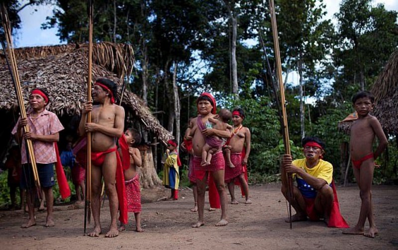 Вирусът порази и племе в Амазония - 15-годишно момче почина