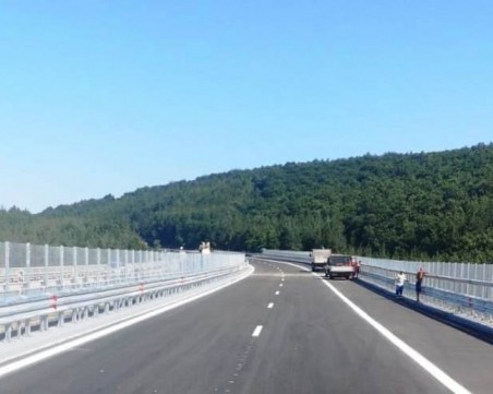 1/3 от виадуктите по АМ 