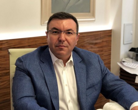 Д-р Костадин Ангелов: Да не превръщаме дните за празнуване в дни за умиране! Останете си вкъщи, ние ще ви аплодираме