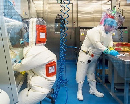 Китай прикривал ужасяващи данни, вирусът в Ухан не бил преборен