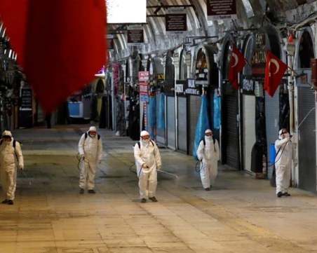 Турция пламна от COVID-19, надежда за Франция и Германия