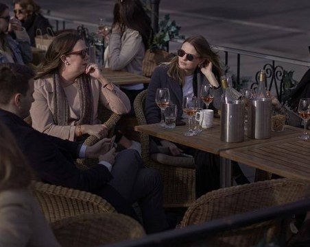 Работи ли стратегията на Швеция срещу COVID-19?