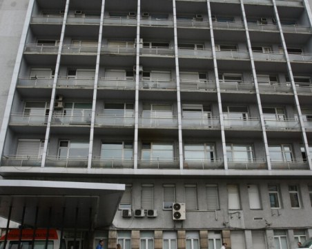 Двама починали от COVID-19 у нас прекарали седмици в моргата на Пирогов