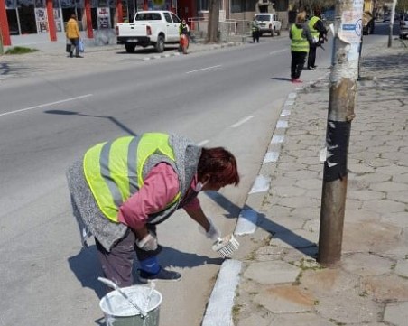 Пролетно почистване в Асеновград: Събраха 250 чувала с боклук